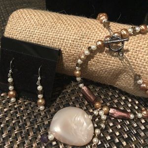 Pearl necklace and matching earrings
